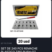 Set de remaches plásticos 240 pcs - Img 58138320
