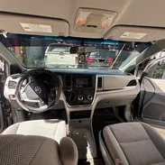 Toyota sienna en venta - Img 55819143