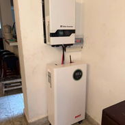 Kit de 6kw 110v 220v 6 Paneles solares bifaciales 600 Wats 1 baterías inteligente-inversor de 6kw 110 y 220 vol fase div - Img 57457126