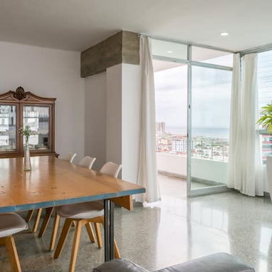 Apartamento en La Habana, Cuba, 2 habitaciones, 2 baños. - Img 122837040