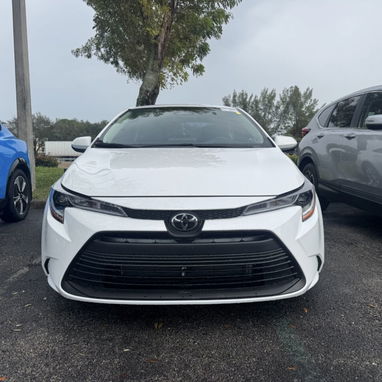 2024 Toyota Corolla LE CVT - 3/5