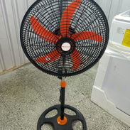 VENTILADOR MILEXUS DE PEDESTAL 18 PULGADAS DE DIÁMETRO - Img 55358195