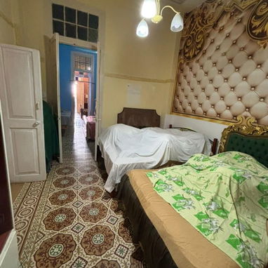 • LR006  🏢 Apartamento en Venta – Prado y Malecón, La Habana  📍 Ubicación: Prado y Malecón, La Habana 📌 - Img 123143741
