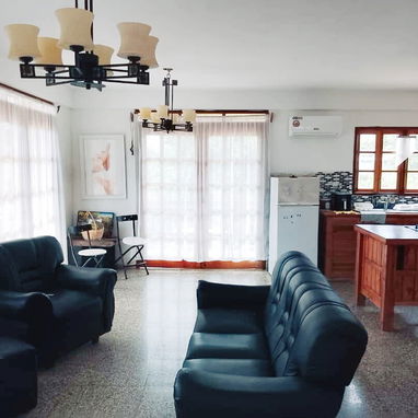 🌊 Renta Lineal De Casa En Santa Fé. 🛏️ Tiene 2 habitaciones.💡 Respaldo Energético. 📱 Reserva: +5355284821 - 9/10