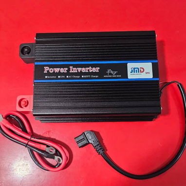🚨 En la Habana 👇👇 $ 150 USD. Convertidor JMD de 3000W pico. Nominal 2000W, onda modificada. 110V.  ✔️ Se pueden conec - Img 120891082