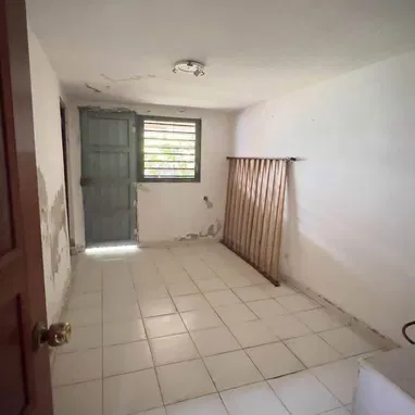 Venta de casa en Sn Miguel - 6/10
