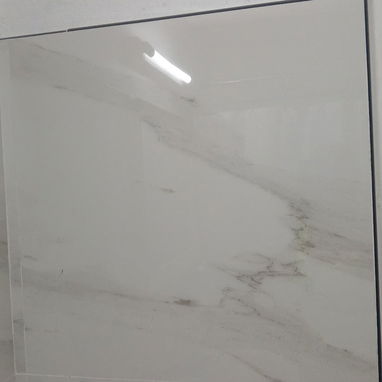 Vendo taza de baño y cajas de azulejos o losas - Img 121318327