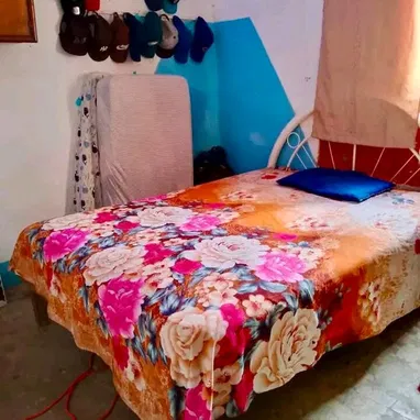 Casa independiente de tres cuartos en Lawton .12000 totalmente amueblado y equipada y 8500 vacía - 7/8