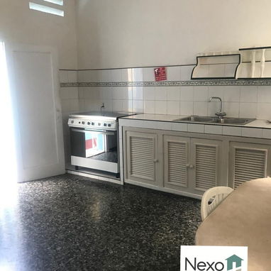 Venta de casa independiente en calle 90 - 5/10