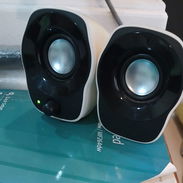 Bocinas Logitech USB originales en excelente estado - Img 57394173