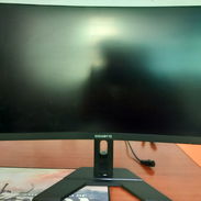 Monitor Gamer Curvo 27" GYGABYTE - Img 56776893