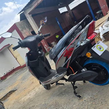 Moto - Img 122289713