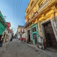 Habana Vieja-Gloria y Factoría:CUARTO Grande Vacío En Edificio En Buen Estado,Con Barbacoa"Buena Altura",SemiInterior Co - Img 55959637