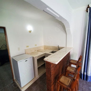 RENTA hostal de 3 habitaciones en la bella playa de VARADERO con QBA HOSTIN 360. - 8/10