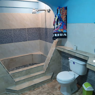Renta alquiler casa independiente apartamento Facultad Julio Trigo, con Corriente 24h - 6/10