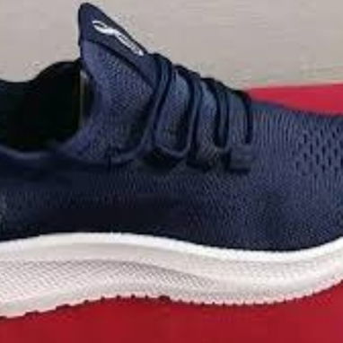 Aseo, licras y zapatos sport - Img 119835302