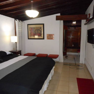 renta por noche en el vedado con 3 habitaciones y piscina - 3/4