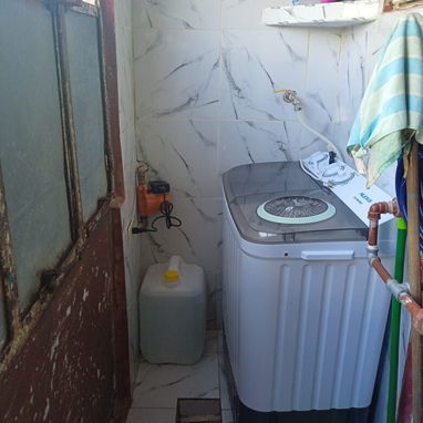 *$6500usd. En venta apartamento (3er  piso) de un edificio en El Cotorro, Alberro.  punto de referencia el antillanito . - 5/10