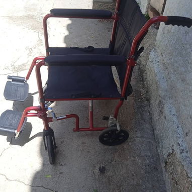 Vendo silla de ruedas - Img 126831078