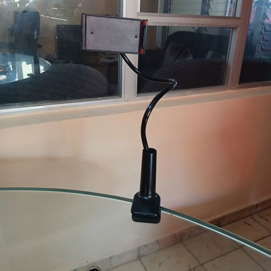 Soporte de teléfono y tablet - 2/2