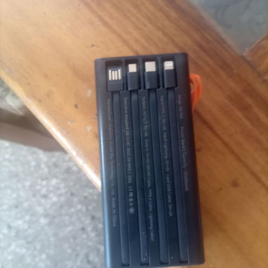Powerbank de 35,000mah - 2/2