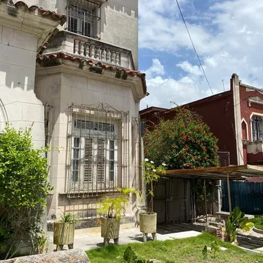 Se vende casa de 2 plantas en La Víbora. - Img 117333324