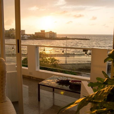 Cod.Z ✨ Apartamento de lujo en el Vedado. Capacidad 6 personas 👥+ baño privado - Img 117757335