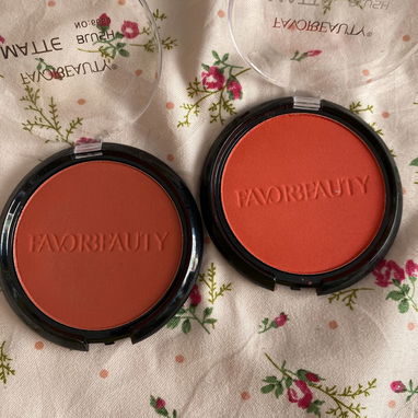 Venta de maquillaje - 4/10