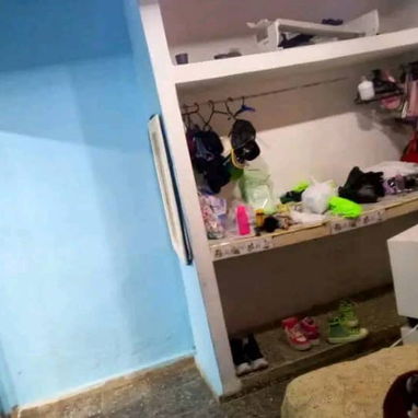 *$8500usd. En venta casa biplanta interior de un pasillo de 3 casas (todo independiente,  y cercado) en Mantilla,  Arroy - Img 117710038