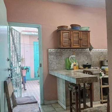 SE VENDE AMPLIA PROPIEDAD DE DOS PISOS EN MIRAMAR - Img 128134316
