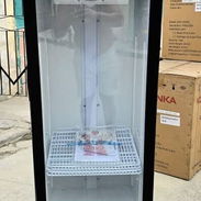 NEVERA EXHIBIDORA VERTICAL AUCMA, 7 PIES (MM) - Img 57493188