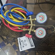 Manómetro con sus 3 mangueras de 1 1/2 metro nuevo al pv 53152736 o WhatsApp - Img 57584722