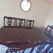 Se vende juego de comedor de 6 sillas y 2 sillas butaquitas importado de madera - Img 54370181