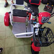 Moto de 3 ruedas con asiento Lateral - Img 56875049