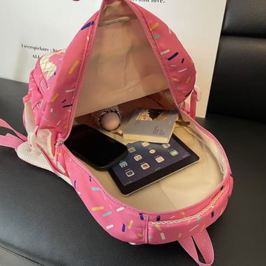 Mochilas escolares con merendero no es térmico y bolsito-cartuchera 35USD - 6/7