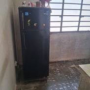 Apartamento en Alamar 5to piso,se deja con todo - Img 57429426
