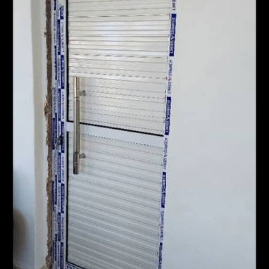 Puertas dobles y ventanas de aluminio - 6/10