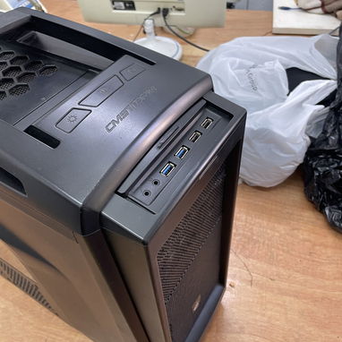 Vendo CHASIS COOLERMASTER - 3/5