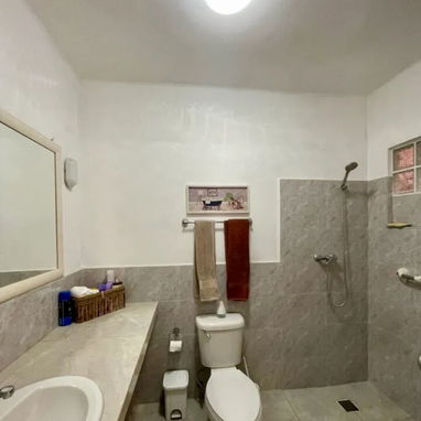 Casa en el VEDADO , cerca de Calzada y 12 en 72000 - Img 123014737