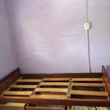 Cama de madera con colchón - Img 122243799