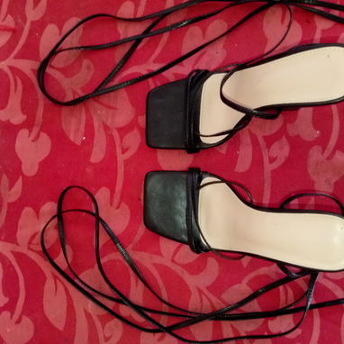Tacones de cocaleca - Img 124499165