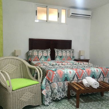 📱 Residencia de Lujo con Piscina en Miramar Zona de Embajadas - Img 116111598