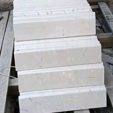 Rodapiésde mármol color crema de muy buena calidad de fabrica ya vienen bicelados miden 40cm x 9cm - Img 123997409