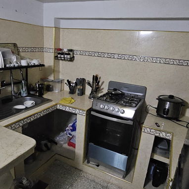 Vendo aparatamento de 2 cuartos con todo adentro incluyendo una moto nueva - 4/10