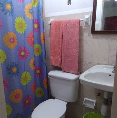 GUANABO. Se renta casa veraniega con piscina de 4 habitaciones.54026428 - Img 57584646