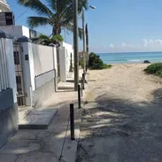 Casa 3/4 frente con frente al mar.guanabo - Img 55497911