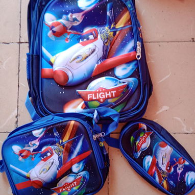 Juegos de mochilas 3D con merendero  y cartuchera - 5/5