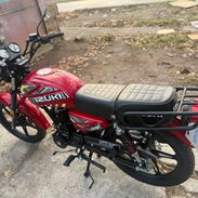 Moto IZUKI CG 150cc - Casco Incluido- Directo a Chapa - Img 55358032