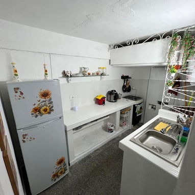 Renta fija de apartamento 2 hab. en el Vedado - Img 102049885