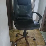 Silla giraroria en perfecto  estado  de uso para su ordenador - Img 54956077